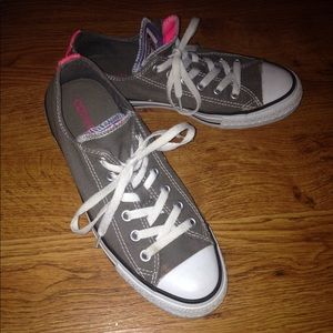 Converse Custom Pink-Bottom Low-tops Sz8